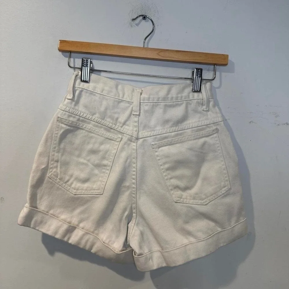VIntage Crean High-waisted‎ Shorts Fold Over Hem, High Waist Size 5 SMALL
